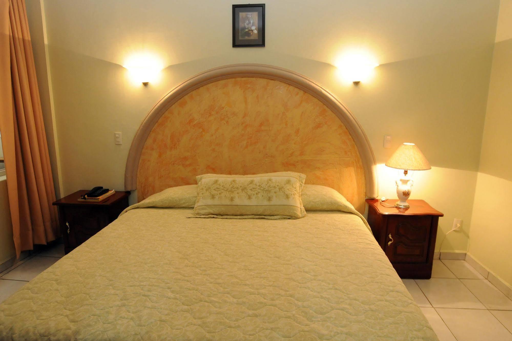 Hotel Plaza Sahuayo المظهر الخارجي الصورة