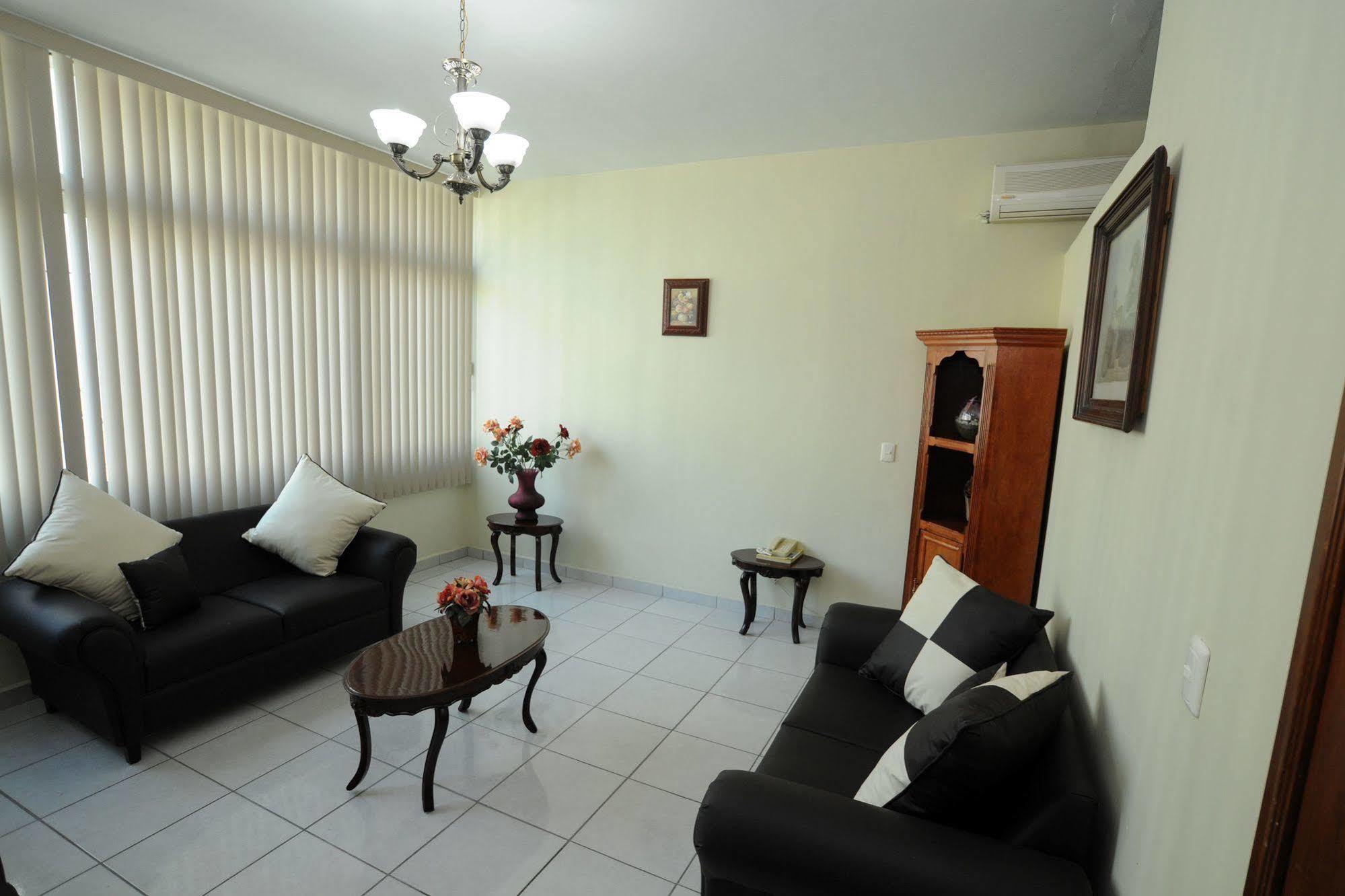 Hotel Plaza Sahuayo المظهر الخارجي الصورة