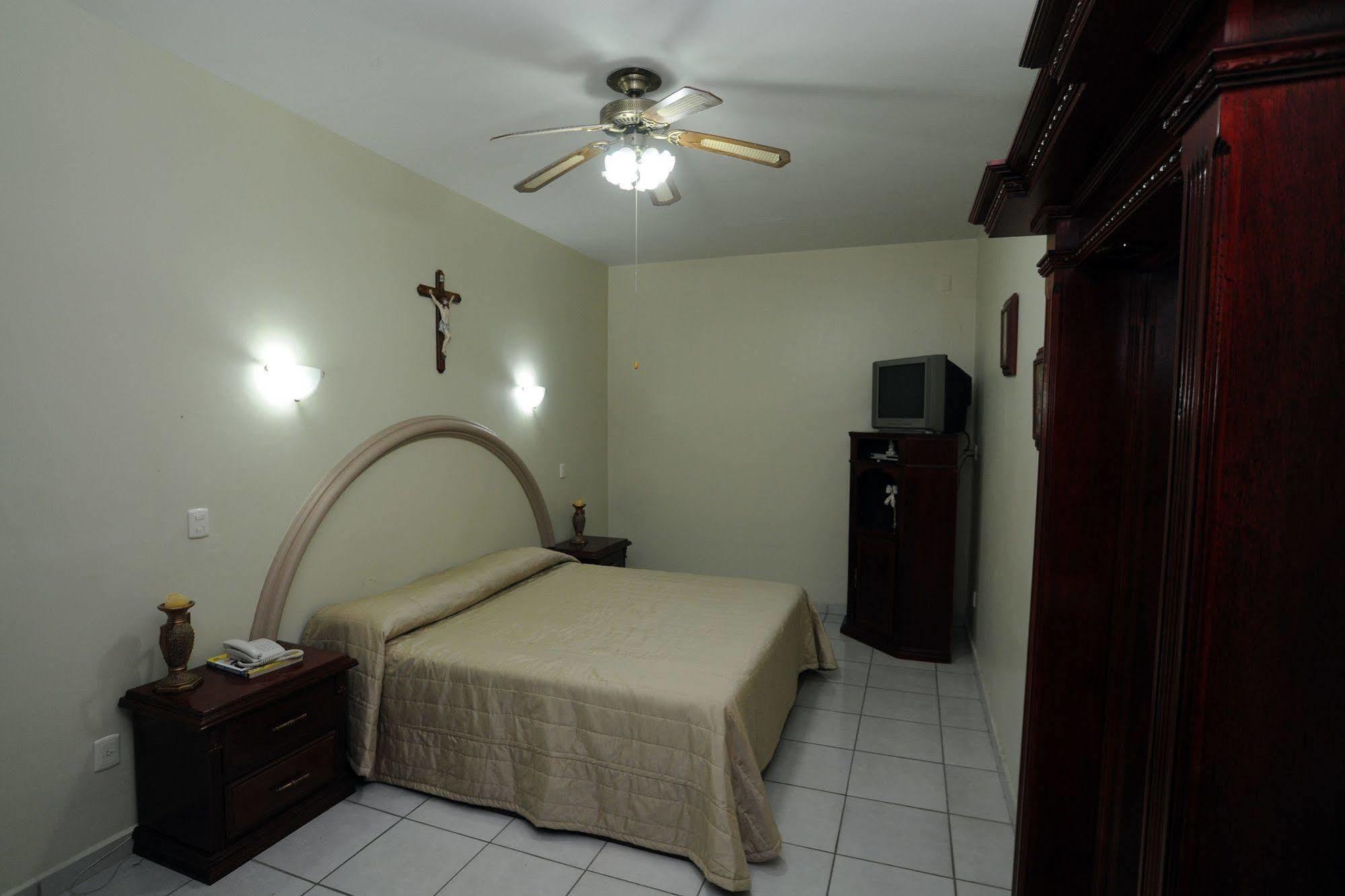 Hotel Plaza Sahuayo المظهر الخارجي الصورة